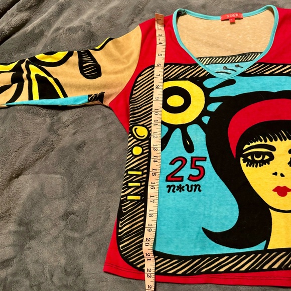 Rare Vintage Noun Paris Top - Picture 10 of 11